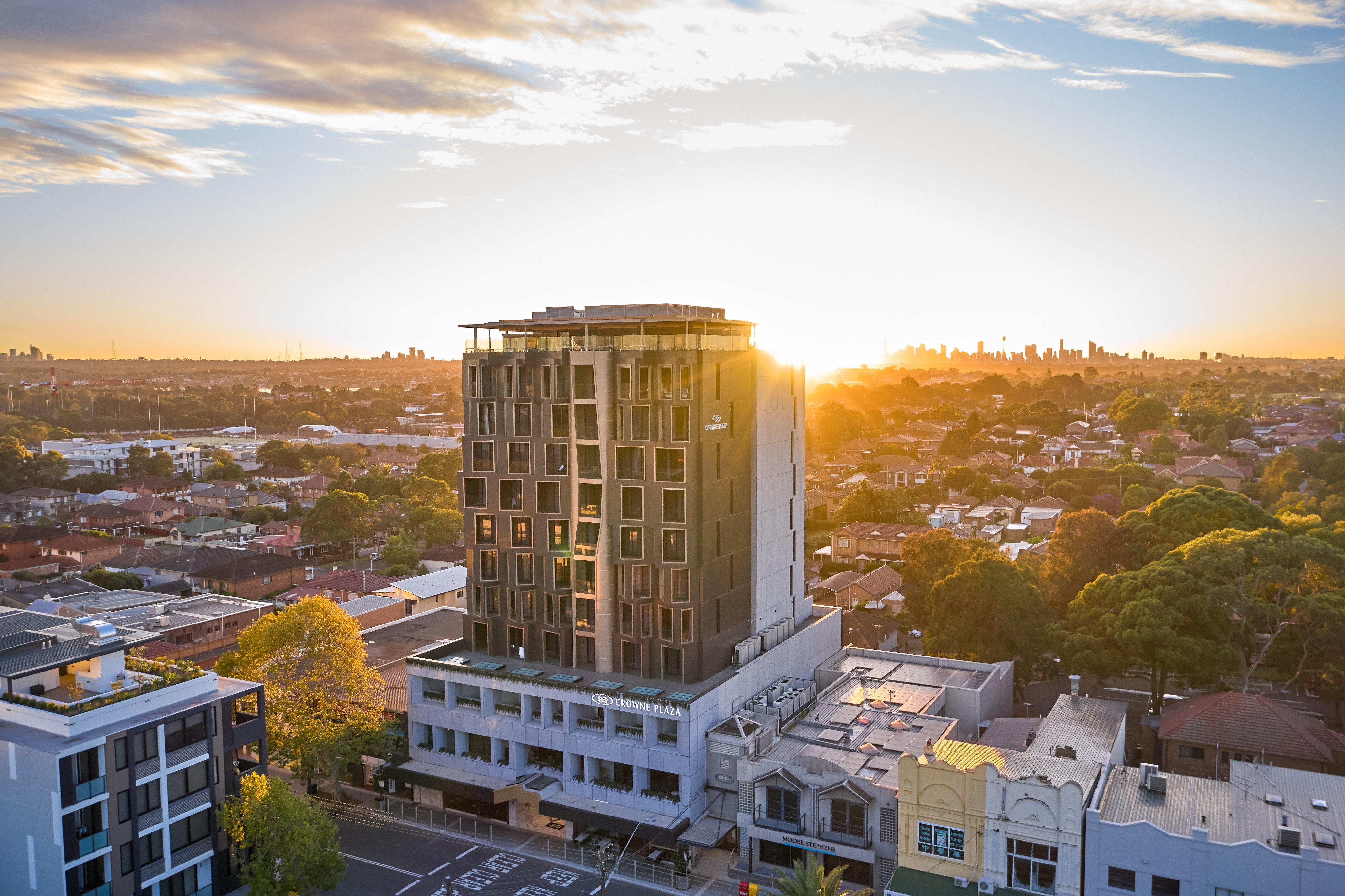 Hotel Crowne Plaza Sydney Burwood By Ihg Exterior foto