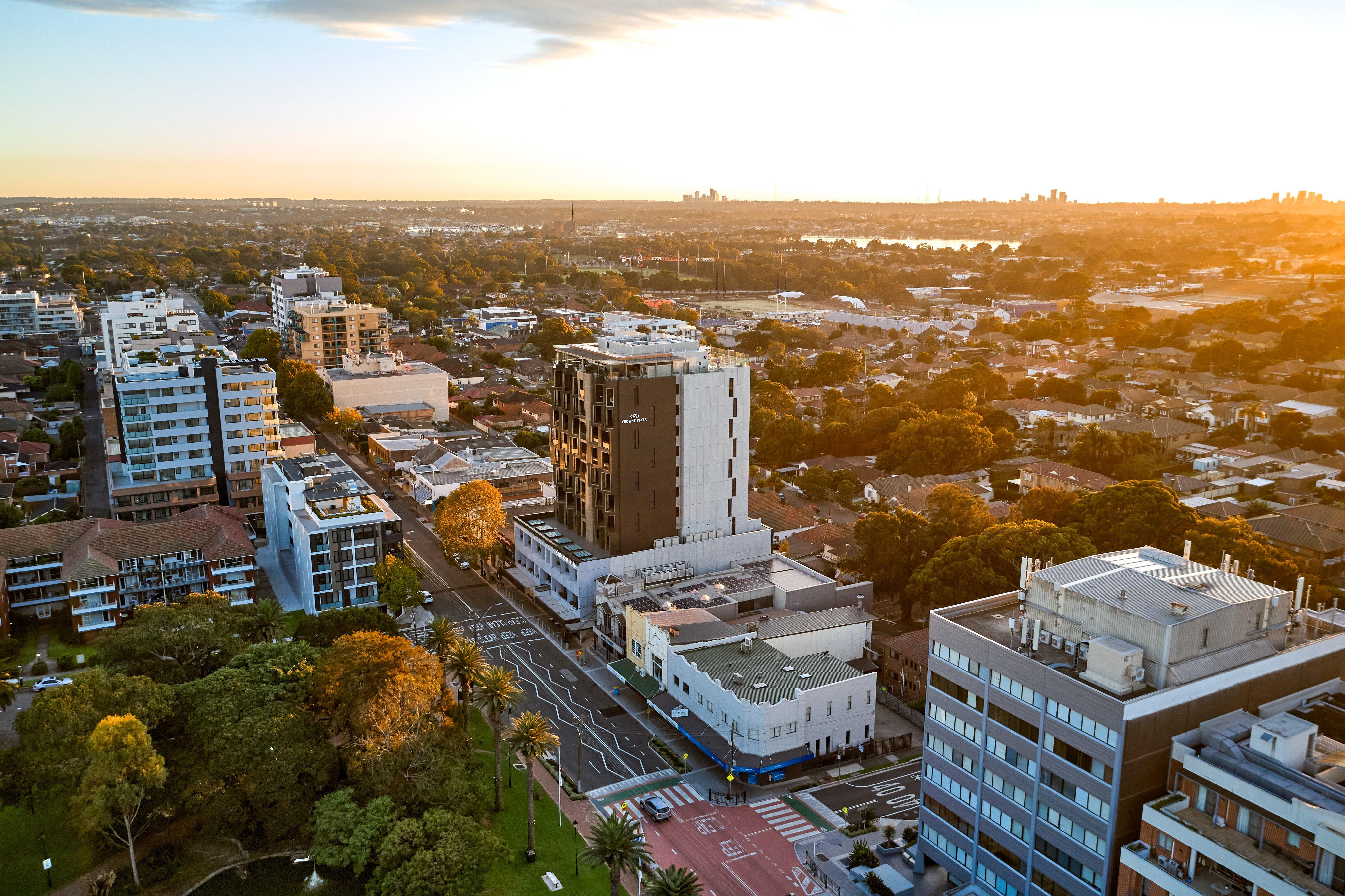Hotel Crowne Plaza Sydney Burwood By Ihg Exterior foto